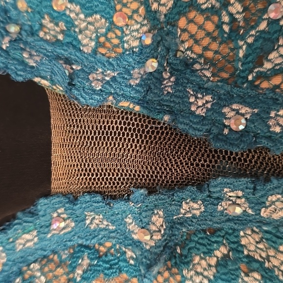 Brand new Jovani teal gown. Never worn!! Stunning detail !! Beautiful train!! - Picture 7 of 13